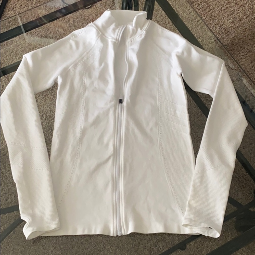 Seamless White Fabletics Jacket